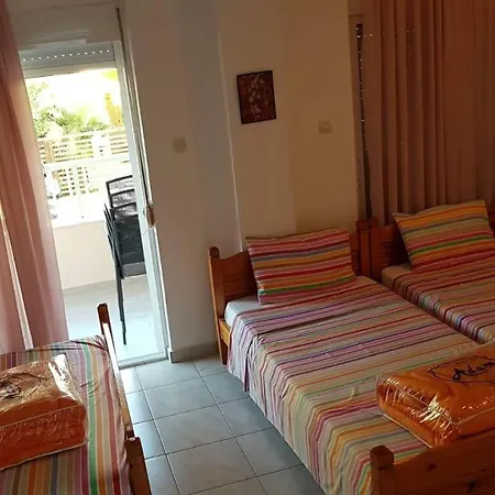 Fouli House פפקוהורי