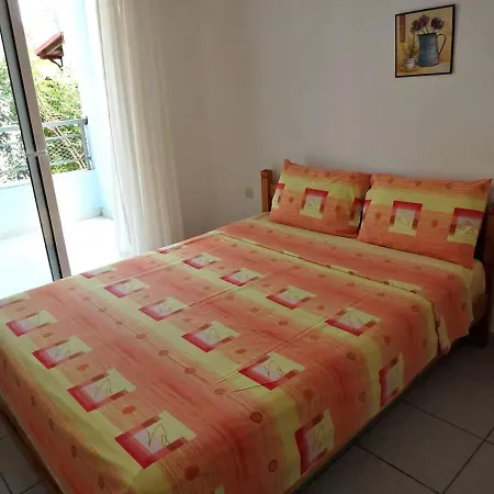Fouli House