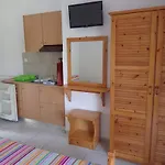 Hotel apartamentowy Fouli House *