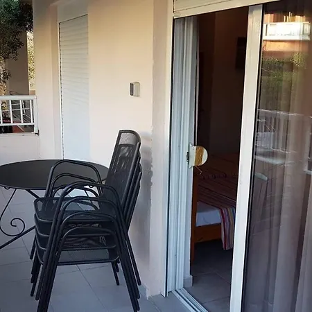 Fouli House Hotel apartamentowy Pefkochori