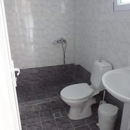 Hotel apartamentowy Fouli House