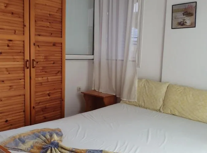 Fouli House Aparthotel *