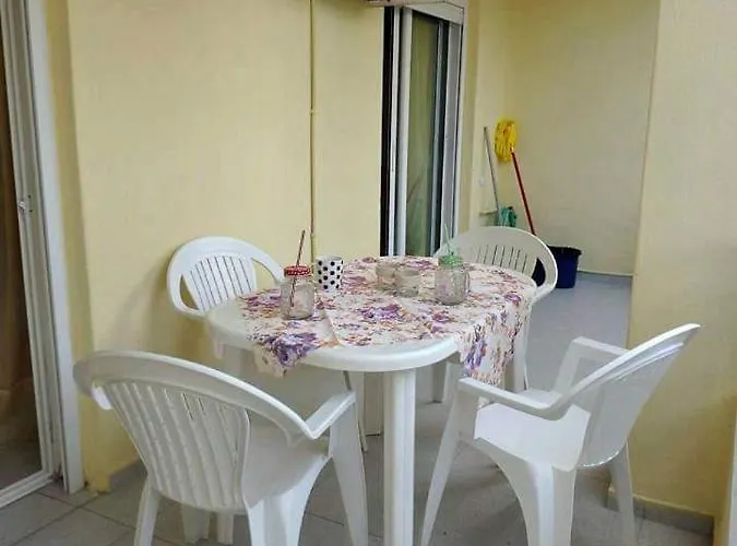 Fouli House *